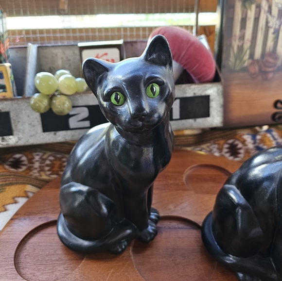 Gorgeous Black Cats Halloween Decor - Picture 2 of 4